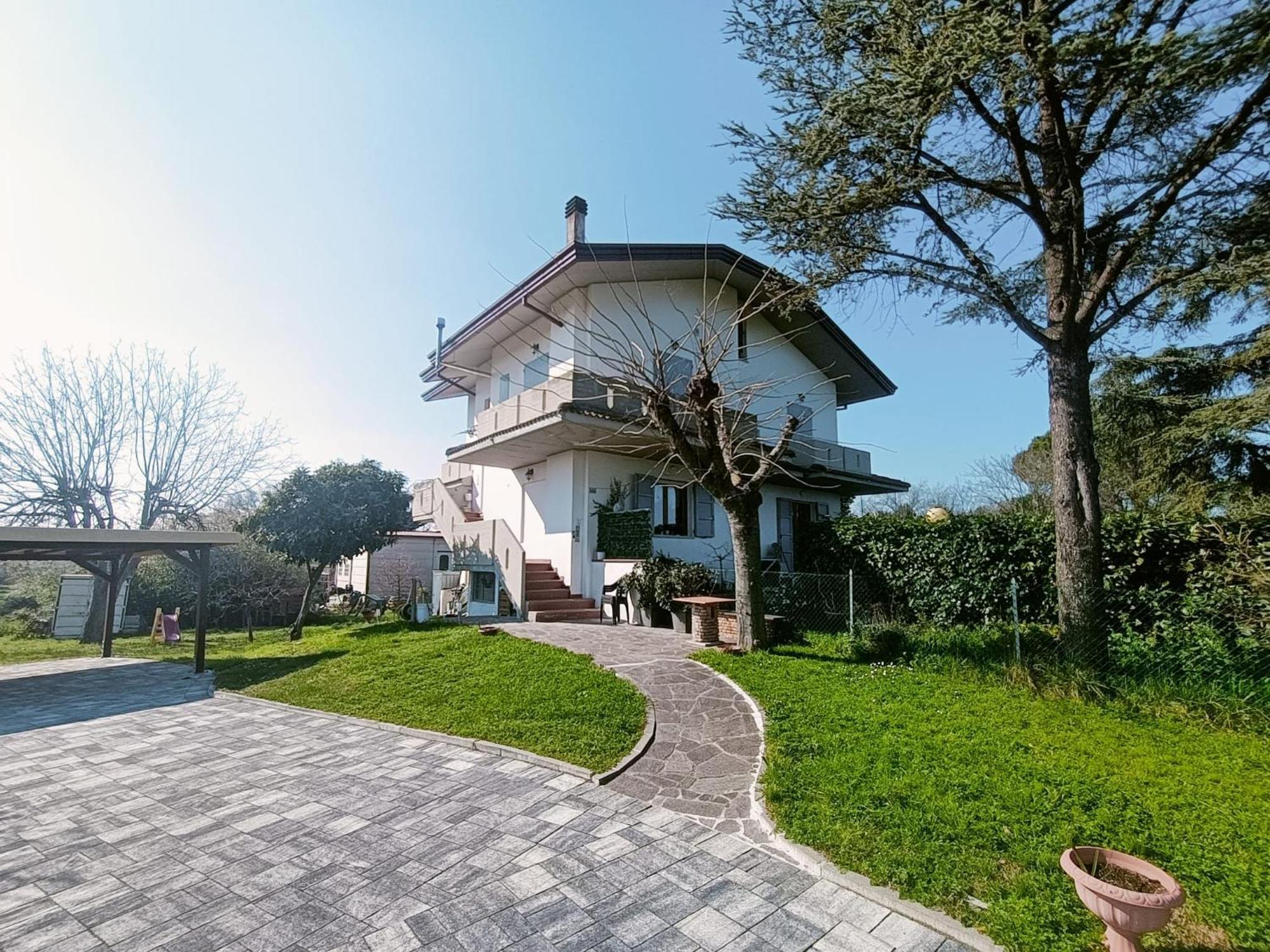Villa A Casa Di Lanfranco San Giovanni In Marignano Exterior foto